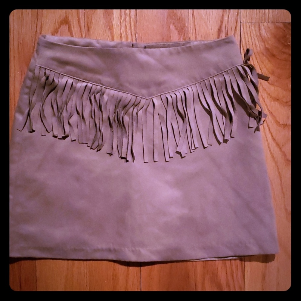 H&m faux suede fringe skirt size 10-11